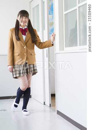 middle School girls  middle School girls  15589460