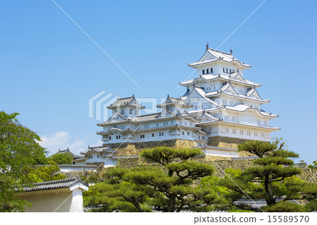 Himeji castle after restoration Himeji castle after restoration 15589570