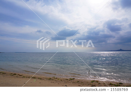 Bise's sandy beach Bise's sandy beach 15589769