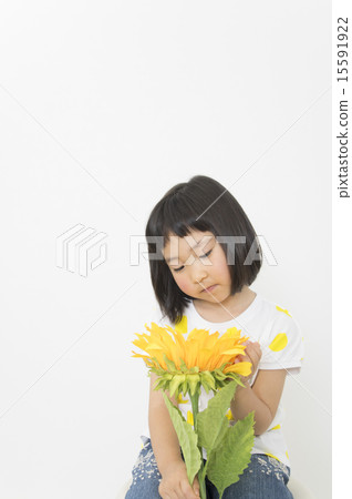 Sunflowers and children 15591922