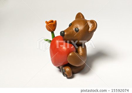 Plasticine bear with flower and eight 15592074