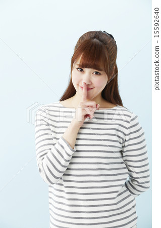 A woman to do 15592640