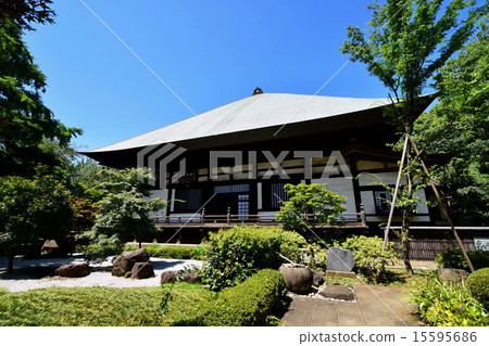 Kuju Buddha and Buddhist priest and main courtyard (Okusawa Setagaya-ku, Tokyo) 15595686