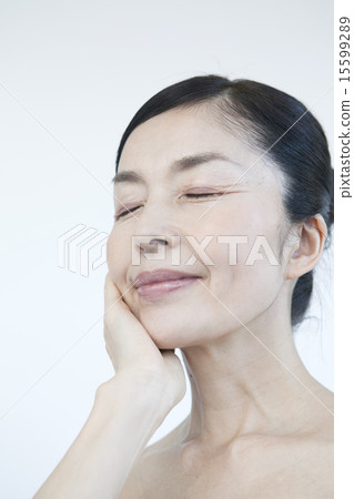 50歲的女性 50歲的女性 15599289