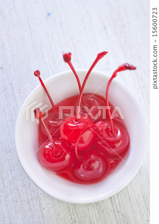 cherry maraschino 15600723
