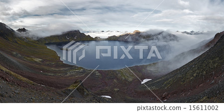 Crater lake active Khangar Volcano on Kamchatka 15611002