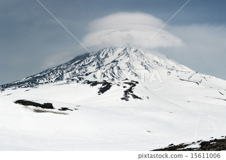 View of Koryaksky Volcano on Kamchatka at winter View of Koryaksky Volcano on Kamchatka at winter 15611006
