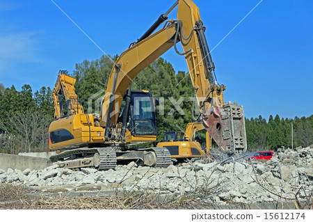 Site under demolition 15612174