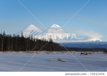 Klyuchevskoi, Kamen, Bezymianny Volcano. Kamchatka Klyuchevskoi, Kamen, Bezymianny Volcano. Kamchatka 15612430