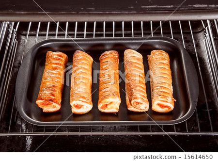 Baking pastry Baking pastry 15614650