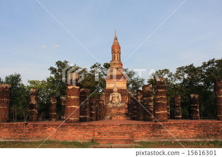 Sukhothai ruins Wat Trapan Goon 15616301