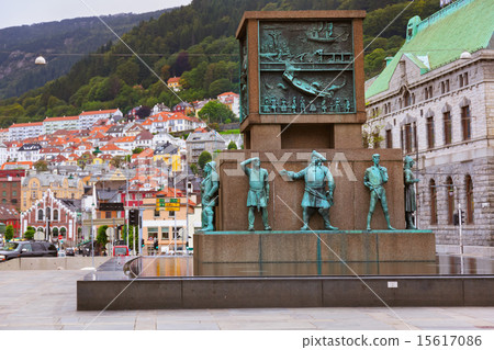 Sailors monument - Bergen Norway 15617086