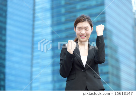 Successful Chinese businesswoman celebrate victory 15618147