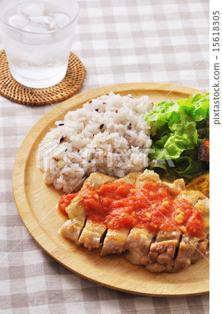 Cafe rice (chicken saute garlic tomato sauce) 15618305