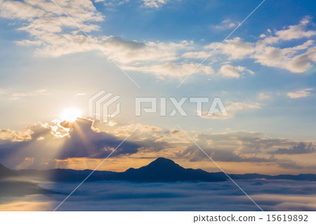 Fog and cloud mountain landscape 15619892