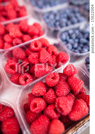 Raspberries and blueberries Raspberries and blueberries 15622004