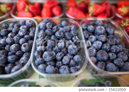 Blueberries and strawberries Blueberries and strawberries 15622009