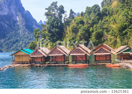 Floating residence raft 15625361
