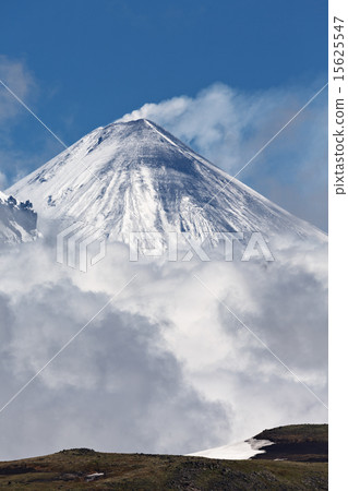 Klyuchevskoi Volcano - active volcano of Kamchatka Klyuchevskoi Volcano - active volcano of Kamchatka 15625547