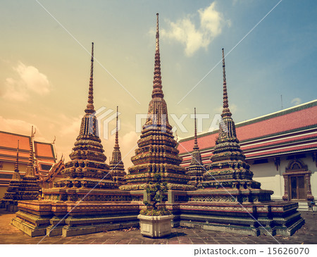 Wat Phra Chetupon Vimolmangklararm  15626070