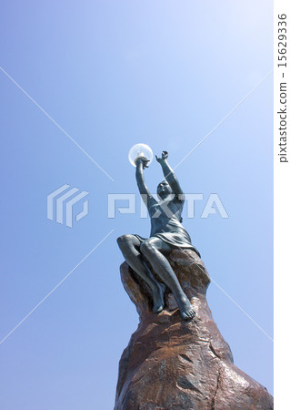 Rumoi port, woman with wave light (person), lighthouse Rumoi port, woman with wave light (person), lighthouse 15629336
