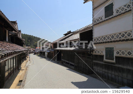 Takahashi-shi, Okayama-ken "Fukiya" (Important Traditional Building Group Conservation Area) "Old Katayama House Homes (Literary)" 15629540