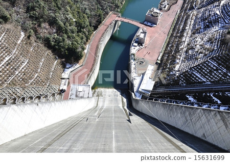 從上面Miyagase水壩視圖 15631699