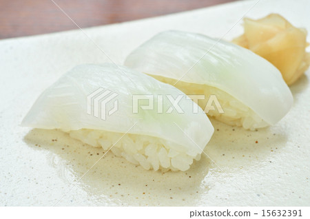 Sushi (squid / squid). 15632391
