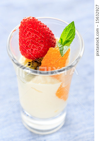 dessert dessert 15632927