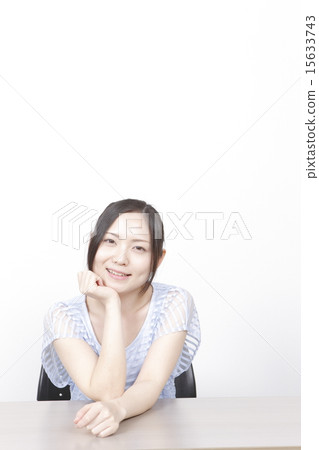 Natural female image 15633743