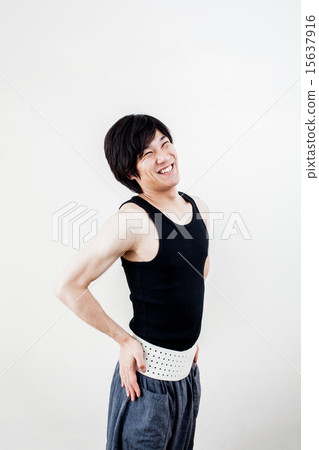 Men with low back pain Men with low back pain 15637916