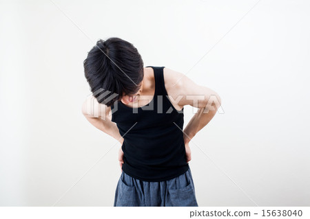 男子腰痛 男子腰痛 15638040