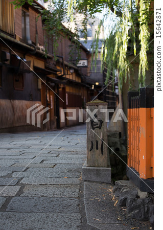 Kyoto Gion Shirakawa Tatebashi 15642871