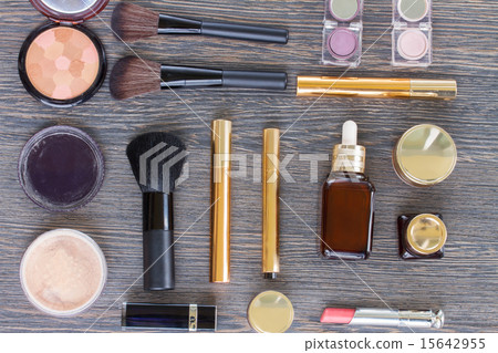 brushes on eye shadows palette brushes on eye shadows palette 15642955