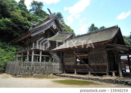 Izumo Shinto shrine 15648259