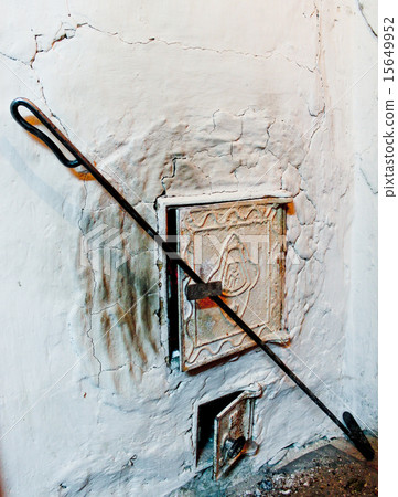 The furnace in the bath 15649952
