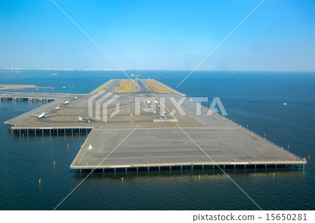 羽田機場的海上跑道 羽田機場的海上跑道 15650281
