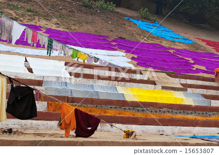 Laundry drying on the steps of ghat in Varanasi 15653807