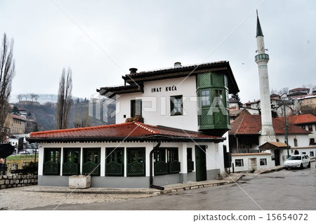 City tour of Sarajevo 15654072