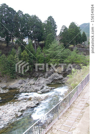 Ikuno Ginzan的城市景觀/ Himemiya Shrine和Ichikawa附近的卡車軌道 Ikuno Ginzan的城市景觀/ Himemiya Shrine和Ichikawa附近的卡車軌道 15654984