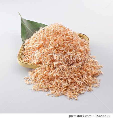 Dried cherries 15656329