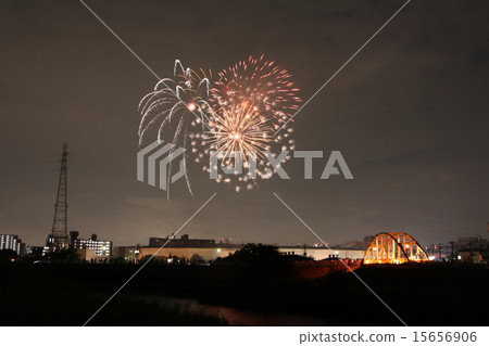 川口市·塔塔拉節煙花 15656906