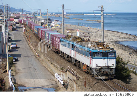 津輕線前往蟹田的貨運列車（牽引ED79型50系列） 15656909