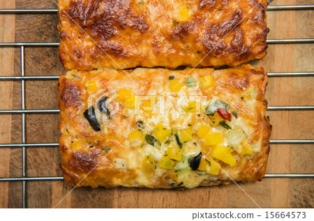 baked pastry for vegeterian 15664573