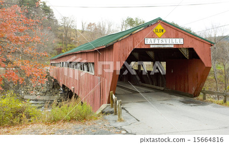 red covered wooden bridge red covered wooden bridge 15664816