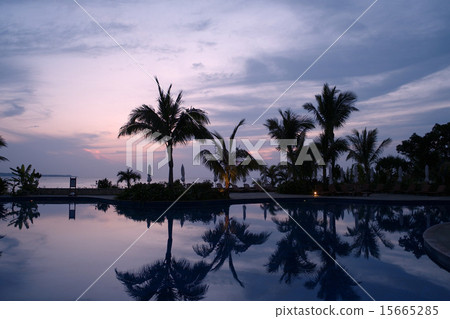 Okinawa, the poolside sunset Okinawa, the poolside sunset 15665285