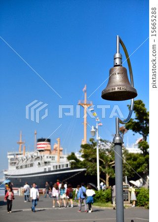 Mission bell of Yamashita Park 15665288