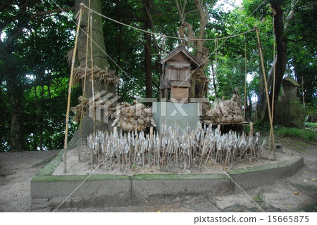 在Yaeya神社(松江市島根縣東uma町Ya屋)的區域 在Yaeya神社(松江市島根縣東uma町Ya屋)的區域 15665875