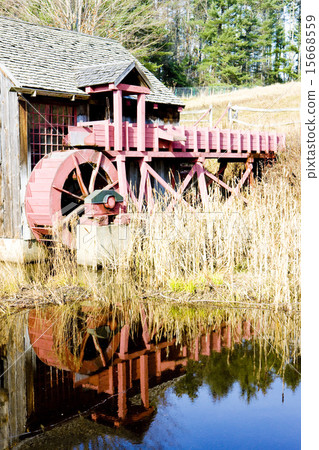 grist mill near Guilhall, Vermont, USA grist mill near Guilhall, Vermont, USA 15668559