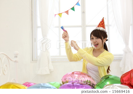 Japanese women party 15669416